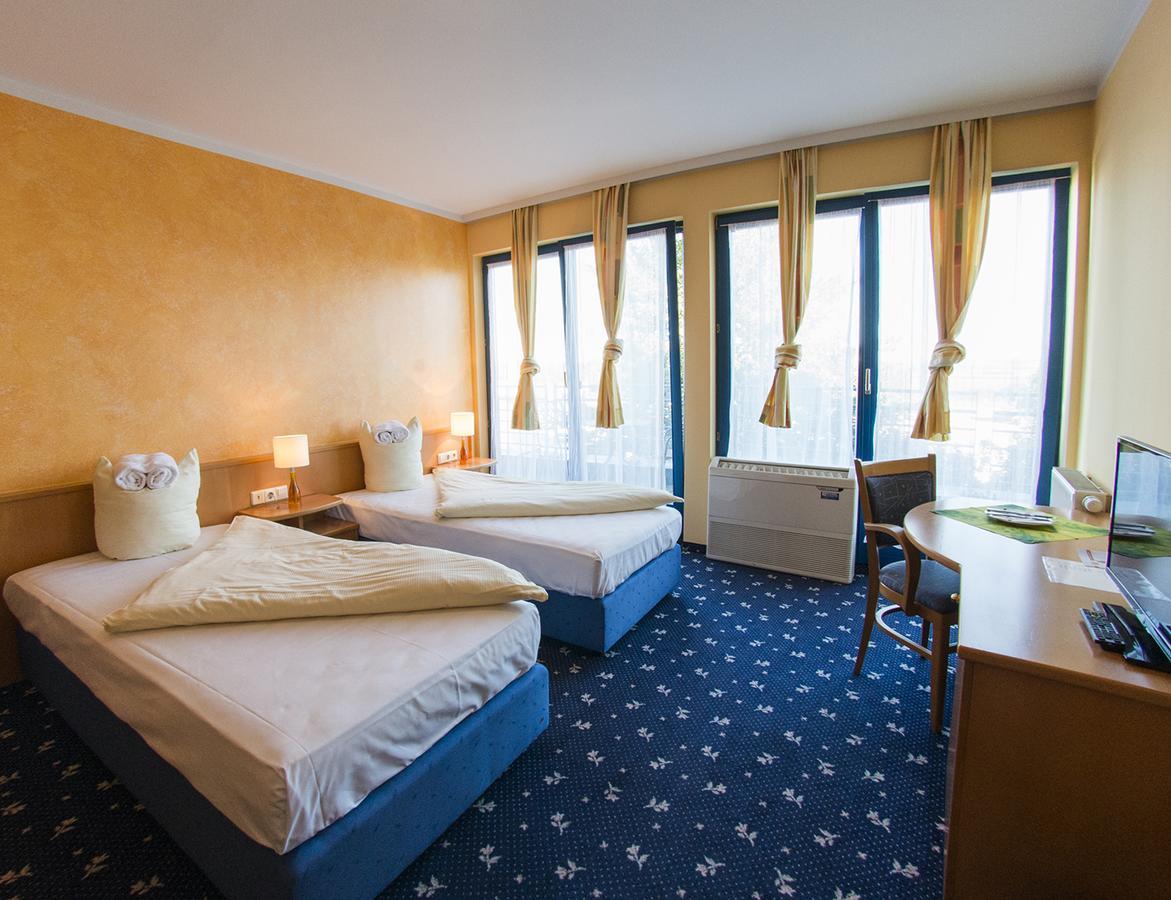 Hotel The Flames Sankt Marienkirchen bei Schärding Zewnętrze zdjęcie